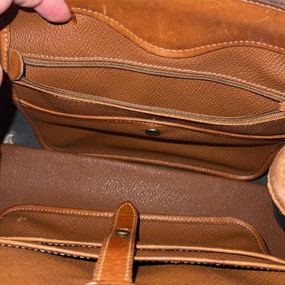 Dooney & Bourke Vintage Gladstone Khaki/British Tan - Picture 12 of 17